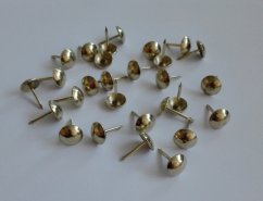 Čalounický hřebík 10 mm pomosaz
