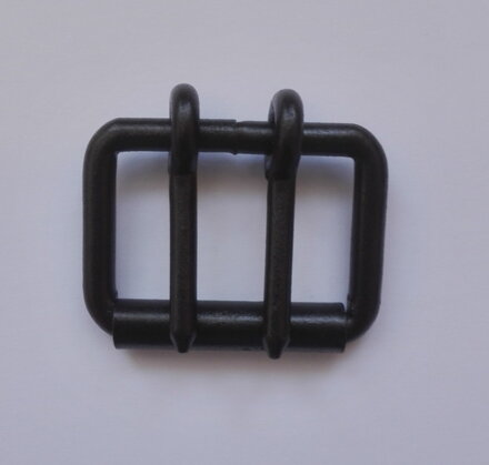 Sedlářská přezka vel. 40 ( 2 trny ) černá