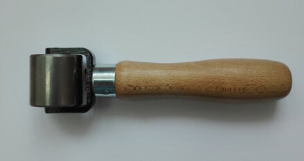 Zavalovací váleček ocelový