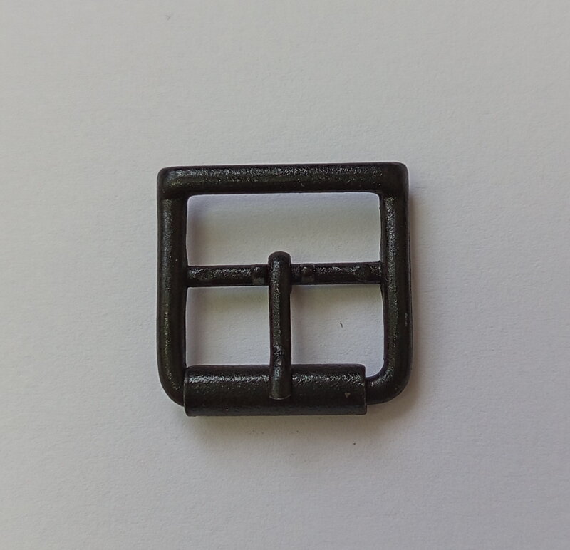 Přezka litá vel. 18 černá