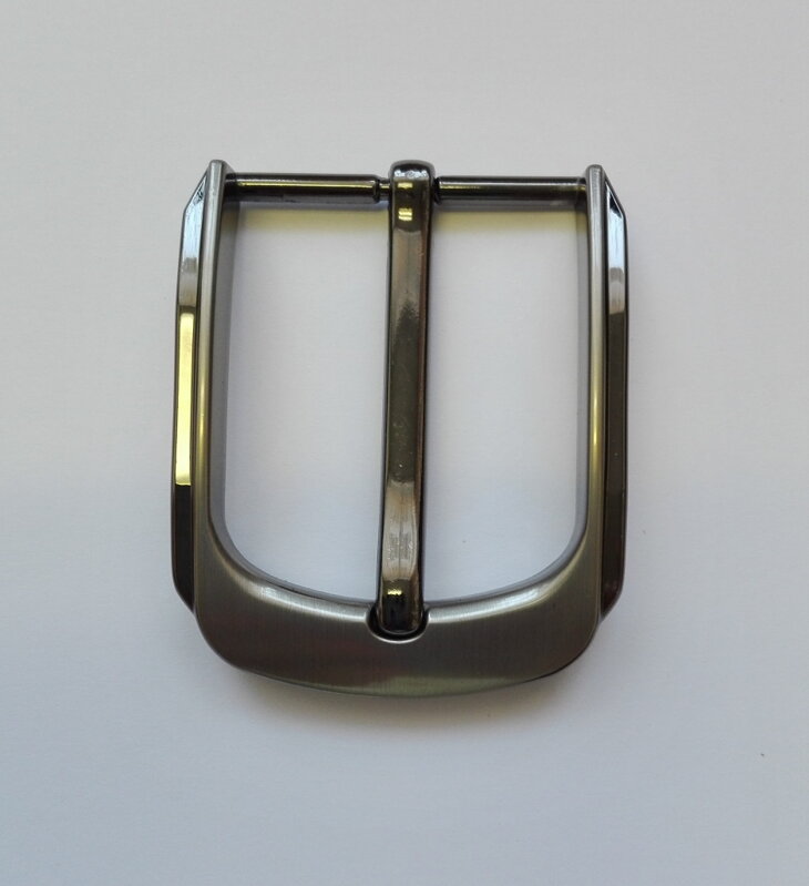 Opasková přezka vel. 40 ZK 008 černý nikl