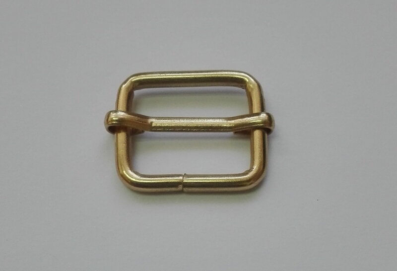 Šoupátková přezka / Průvlečná přezka / vel. 20x17x3 pomosaz