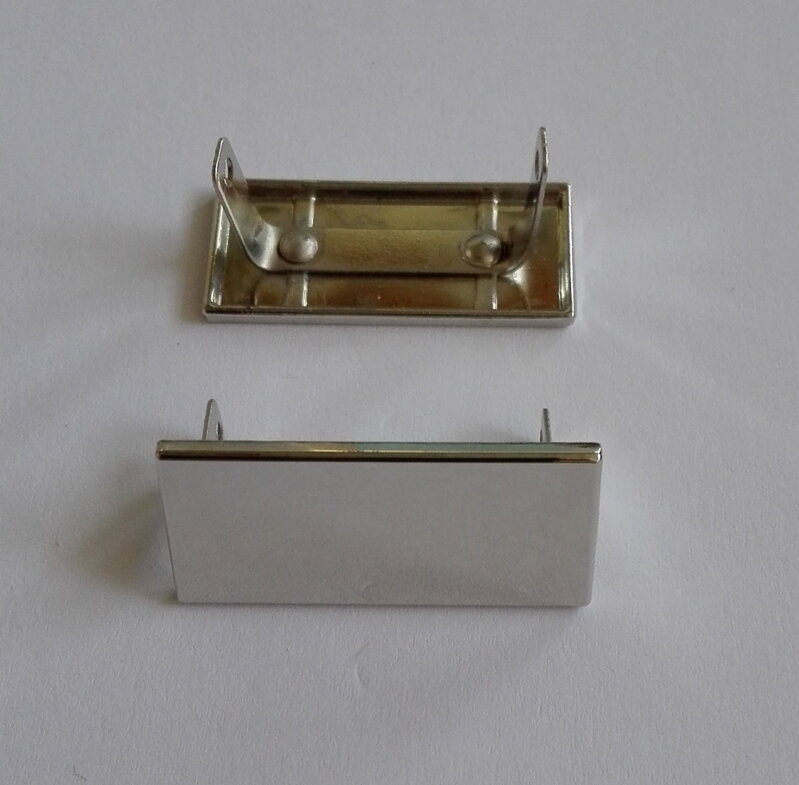 Placka pod logo 34x16 ponikl