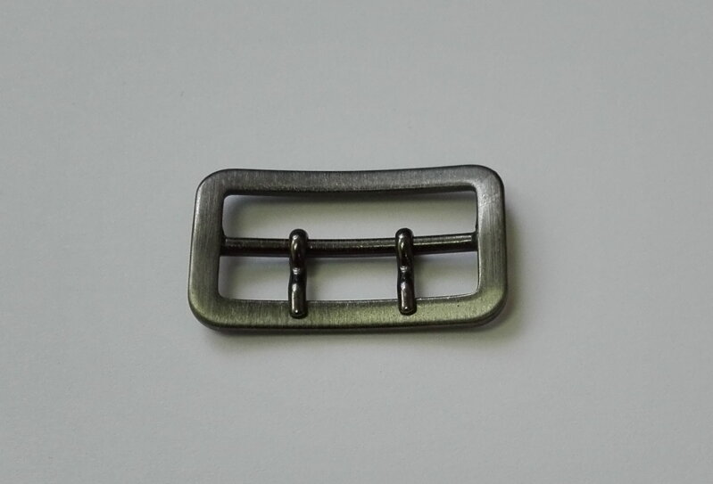 Přezka dvoutrnová 5716/35 černý nikl