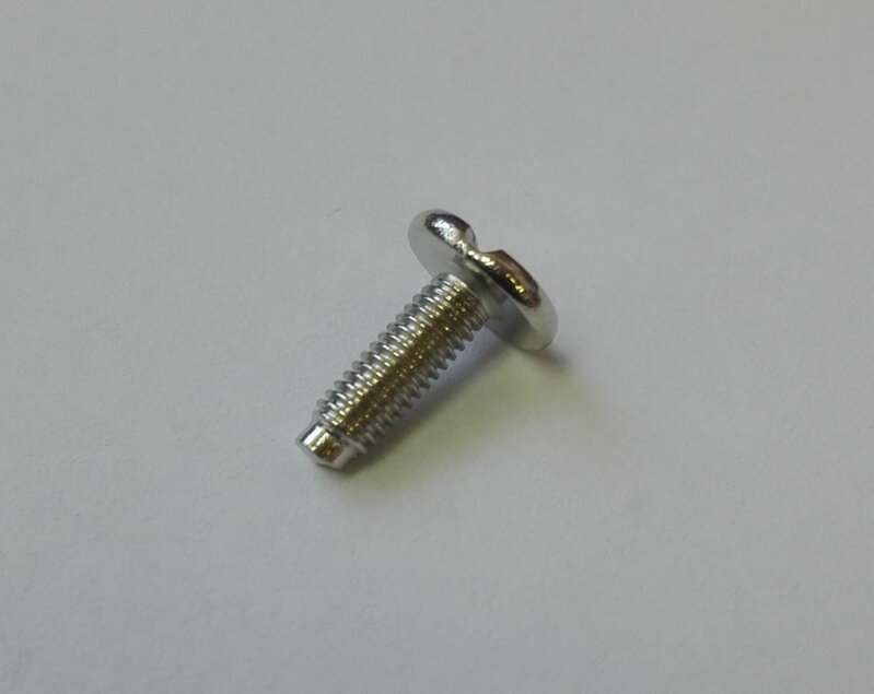Náhradní šroubek dlouhý 1cm