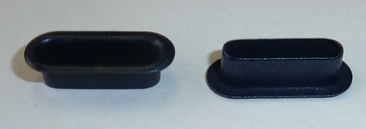 Oválný kroužek s příložkou vel. 18 (Fe/ tmavě modrá)