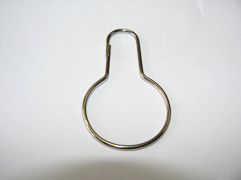 Vystavovací kroužek hruška ponikl