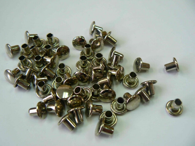 Jednodílný nýt 4 x 10 ponikl